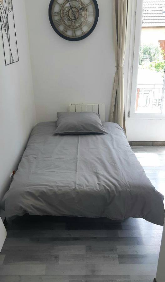 Warm Studio En Duplex Proche Paris Et Disney Apartment Neuilly-Plaisance Exterior photo